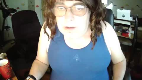 Snapshot of transmtfhello chatting on 05-10-26, 11:15 Peter online show from 05-10-26, 11:15