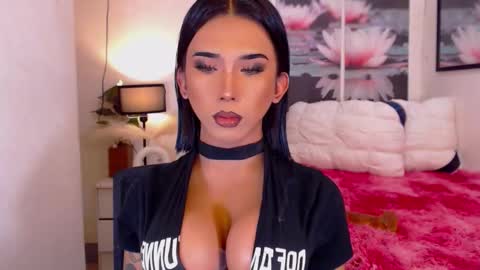 Snapshot of transpornidol chatting on 09-11-25, 01:00 transpornidol online show from 09-11-25, 01:00