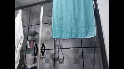 Snapshot of trapper727272 chatting on 09-22-25, 04:47 Big Head Cock online show from 09-22-25, 04:47