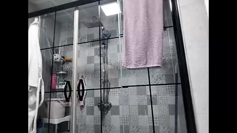 Snapshot of trapper727272 chatting on 02-16-26, 05:47 Big Head Cock online show from 02-16-26, 05:47