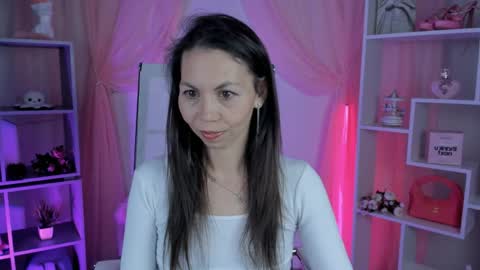 Snapshot of trasymorris chatting on 06-03-26, 04:04 Tracy online show from 06-03-26, 04:04
