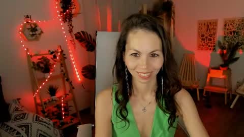 Snapshot of trasymorris chatting on 06-12-26, 05:56 Tracy online show from 06-12-26, 05:56