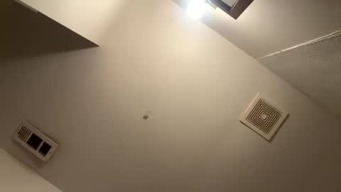 Snapshot of travelltreasures chatting on 11-02-25, 03:53 travelltreasures online show from 11-02-25, 03:53