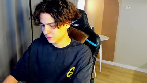 travisrivas online show from 02-28-26, 04:02