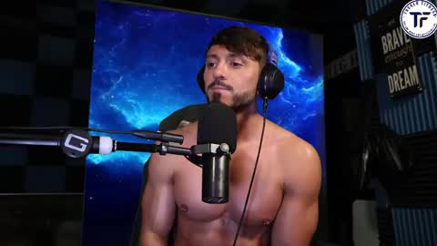 Snapshot of travonidas chatting on 05-01-26, 01:54 Greek God online show from 05-01-26, 01:54