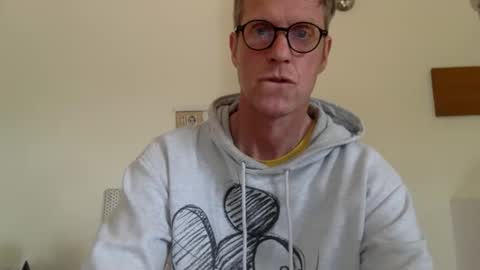 Snapshot of trebo00788 chatting on 04-04-26, 02:03 trebo00788 online show from 04-04-26, 02:03