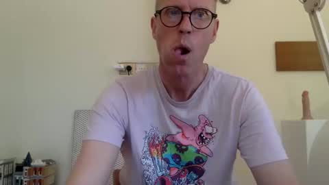 Snapshot of trebo00788 chatting on 04-05-26, 01:52 trebo00788 online show from 04-05-26, 01:52