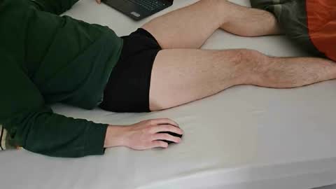 Snapshot of tree1989 chatting on 01-12-25, 02:09 tree1989 online show from 01-12-25, 02:09