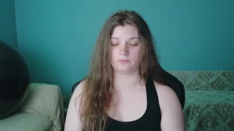 Snapshot of treejeanne chatting on 06-17-26, 08:43 TreeJeanne online show from 06-17-26, 08:43