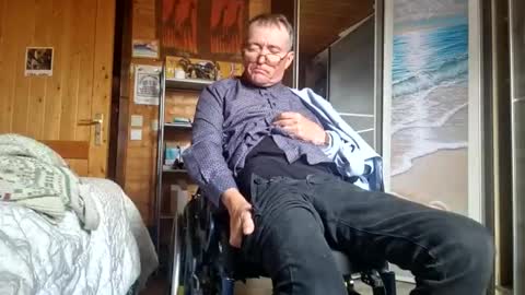 Snapshot of trekkertje12345 chatting on 04-21-26, 10:21 trekkertje12345 online show from 04-21-26, 10:21