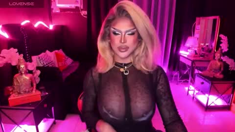 Jade online show from 10-30-25, 01:29