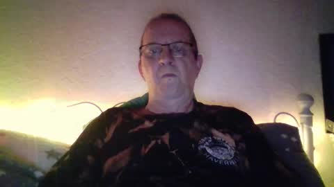 Snapshot of trev8331 chatting on 11-01-25, 06:59 Fe-fi-fo-fum online show from 11-01-25, 06:59