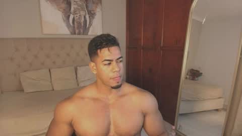 Snapshot of trevor_vinc chatting on 07-17-26, 01:29 trevor online show from 07-17-26, 01:29
