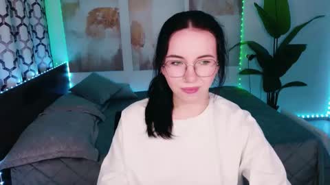 TriciaDaisy online show from 05-10-26, 02:55