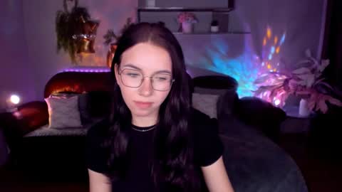 Snapshot of triciadaisy chatting on 06-29-26, 09:59 TriciaDaisy online show from 06-29-26, 09:59