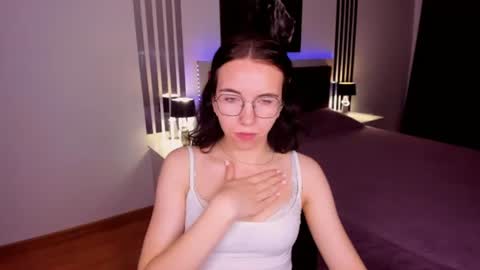 Snapshot of triciadaisy chatting on 07-09-26, 09:57 TriciaDaisy online show from 07-09-26, 09:57
