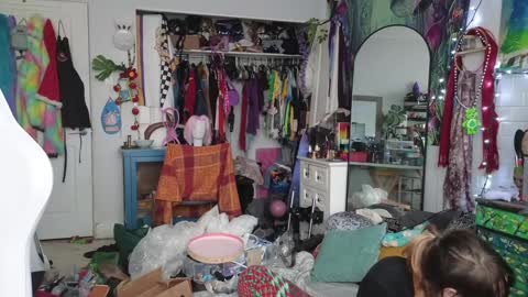 Cassie online show from 02-02-25, 10:28