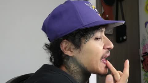 - trieone online show from 03-30-26, 02:07