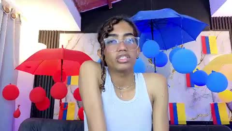 Snapshot of triiangel_latinboy chatting on 07-02-26, 12:22 Johan online show from 07-02-26, 12:22