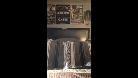 Snapshot of triller402 chatting on 03-16-26, 02:17 triller402 online show from 03-16-26, 02:17