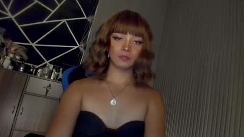 Snapshot of trinityfucksyou chatting on 12-21-24, 04:46 Ms Ella online show from 12-21-24, 04:46