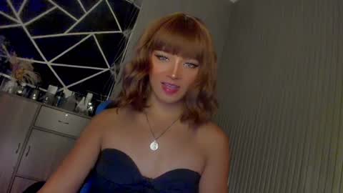 Snapshot of trinityfucksyou chatting on 02-04-25, 12:22 Ms Ella online show from 02-04-25, 12:22