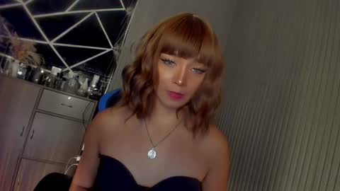 Snapshot of trinityfucksyou chatting on 02-11-25, 02:24 Ms Ella online show from 02-11-25, 02:24