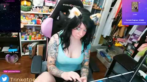 Trin Kat pet online show from 09-30-25, 07:52