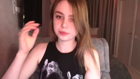 Snapshot of tripleprinces chatting on 01-25-25, 06:46 tripleprinces online show from 01-25-25, 06:46