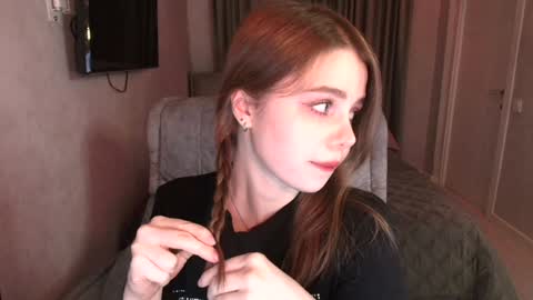 Snapshot of tripleprinces chatting on 02-01-25, 02:02 tripleprinces online show from 02-01-25, 02:02