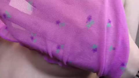 Snapshot of tripleprinces chatting on 02-15-25, 08:22 tripleprinces online show from 02-15-25, 08:22