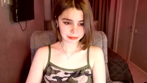 Snapshot of tripleprinces chatting on 10-30-25, 06:30 tripleprinces online show from 10-30-25, 06:30