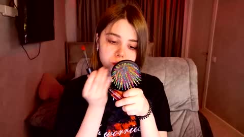 Snapshot of tripleprinces chatting on 11-12-25, 05:13 tripleprinces online show from 11-12-25, 05:13