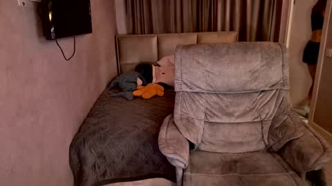 Snapshot of tripleprinces chatting on 02-07-26, 05:05 tripleprinces online show from 02-07-26, 05:05