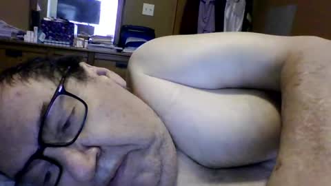 Snapshot of trisha3131 chatting on 06-17-26, 03:35 trisha3131 online show from 06-17-26, 03:35