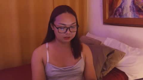 Snapshot of trishakera chatting on 05-18-26, 01:06 trisha online show from 05-18-26, 01:06