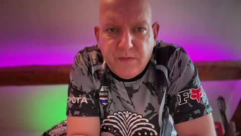 Triton online show from 04-19-26, 08:02