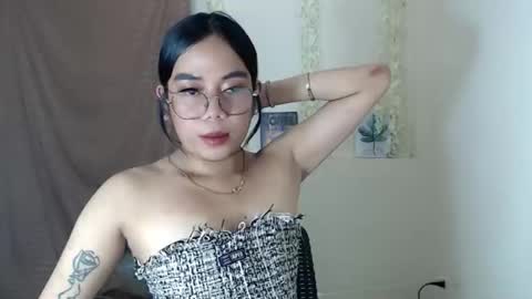 trixie_foxslut online show from 11-17-25, 08:31