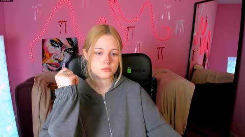 Trixy online show from 04-04-26, 09:18