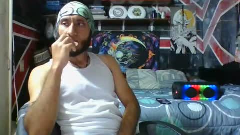 Snapshot of trizquelmen chatting on 07-07-26, 11:20 Andrew online show from 07-07-26, 11:20