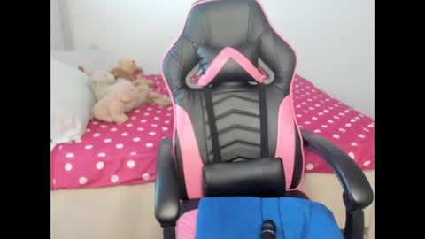 Taria online show from 03-06-25, 03:02