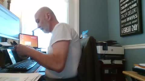 Snapshot of trodgers136 chatting on 12-03-24, 04:17 TRodgers online show from 12-03-24, 04:17