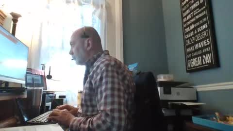 TRodgers online show from 02-12-25, 09:22