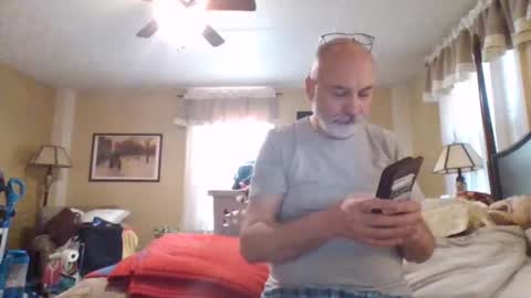 Snapshot of trodgers136 chatting on 03-08-25, 06:47 TRodgers online show from 03-08-25, 06:47