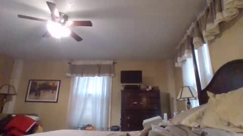 Snapshot of trodgers136 chatting on 03-09-25, 01:26 TRodgers online show from 03-09-25, 01:26