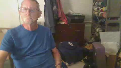 Snapshot of troffer1020 chatting on 05-15-26, 02:07 Troffer online show from 05-15-26, 02:07