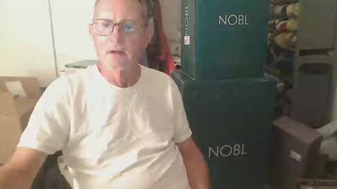Snapshot of troffer1020 chatting on 05-21-26, 01:01 Troffer online show from 05-21-26, 01:01
