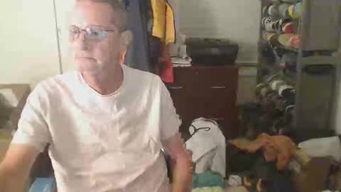 Snapshot of troffer1020 chatting on 06-09-26, 03:51 Troffer online show from 06-09-26, 03:51