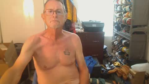Snapshot of troffer1020 chatting on 06-24-26, 11:04 Troffer online show from 06-24-26, 11:04