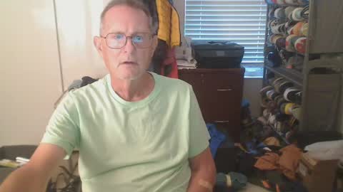 Snapshot of troffer1020 chatting on 07-01-26, 12:12 Troffer online show from 07-01-26, 12:12
